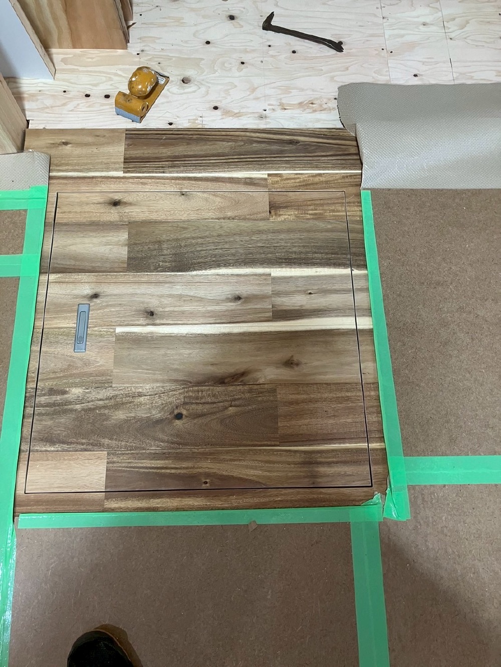 『フチなし床下点検口』