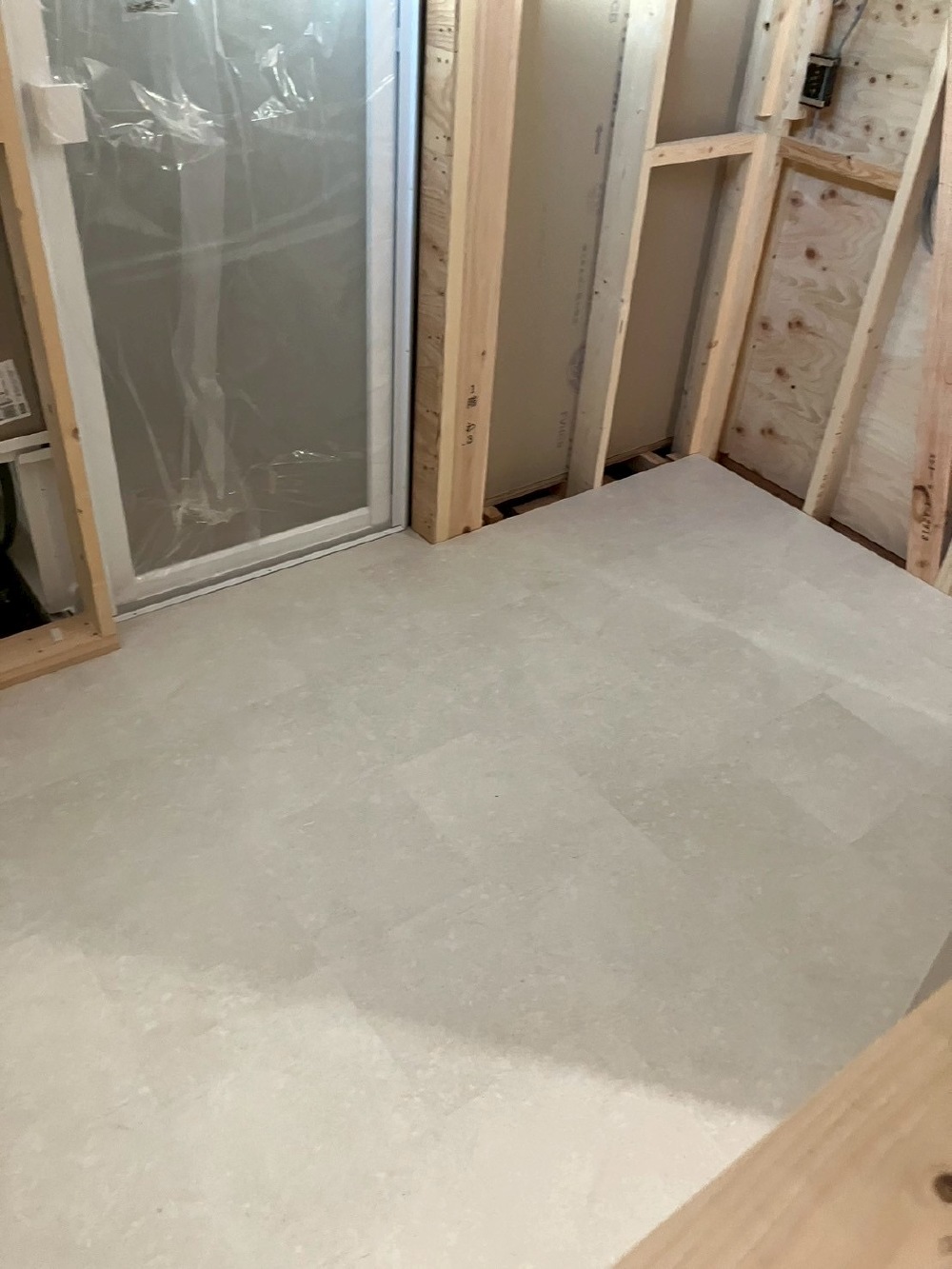 『フロアタイル』