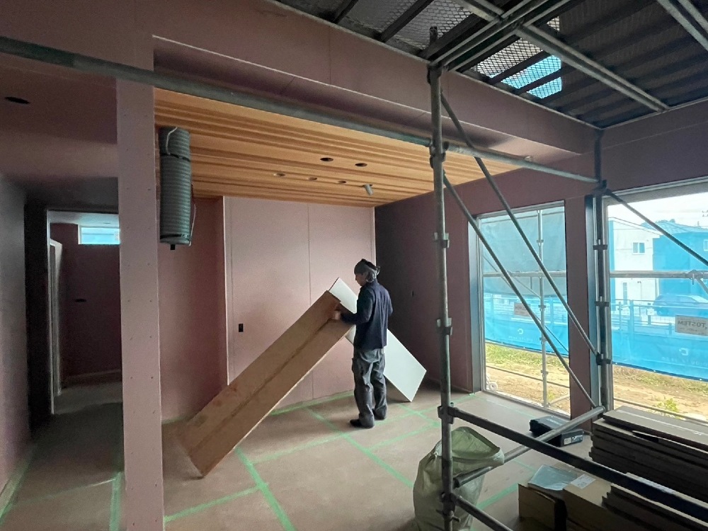 『木工事完了』